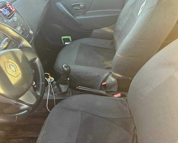 Рено Логан, об'ємом двигуна 1.2 л та пробігом 357 тис. км за 4199 $, фото 12 на Automoto.ua