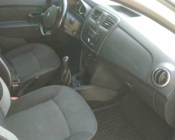 Рено Логан, объемом двигателя 1.5 л и пробегом 245 тыс. км за 5300 $, фото 7 на Automoto.ua