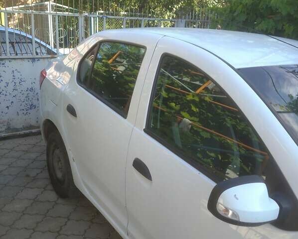 Рено Логан, объемом двигателя 1.5 л и пробегом 245 тыс. км за 5300 $, фото 6 на Automoto.ua