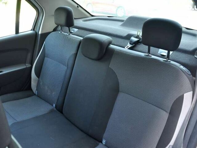 Рено Логан, объемом двигателя 0 л и пробегом 254 тыс. км за 4700 $, фото 18 на Automoto.ua