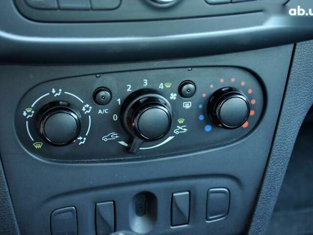 Рено Логан, объемом двигателя 0 л и пробегом 254 тыс. км за 4700 $, фото 29 на Automoto.ua