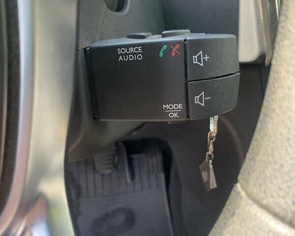 Рено Логан, об'ємом двигуна 1.5 л та пробігом 155 тис. км за 7300 $, фото 6 на Automoto.ua