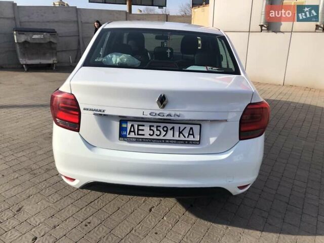 Рено Логан, объемом двигателя 1 л и пробегом 102 тыс. км за 7500 $, фото 2 на Automoto.ua