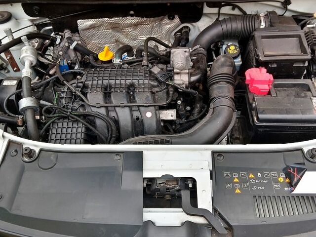 Рено Логан, об'ємом двигуна 1 л та пробігом 55 тис. км за 7500 $, фото 4 на Automoto.ua