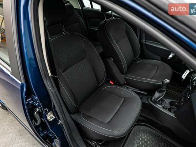 Рено Логан, объемом двигателя 1.5 л и пробегом 90 тыс. км за 9641 $, фото 12 на Automoto.ua