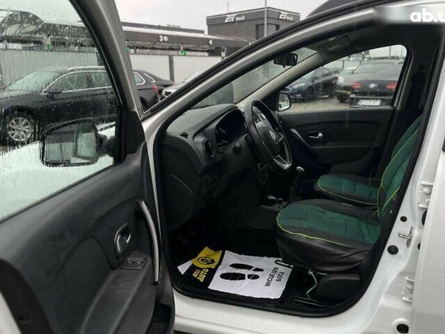 Рено Логан, объемом двигателя 1.5 л и пробегом 117 тыс. км за 10800 $, фото 15 на Automoto.ua