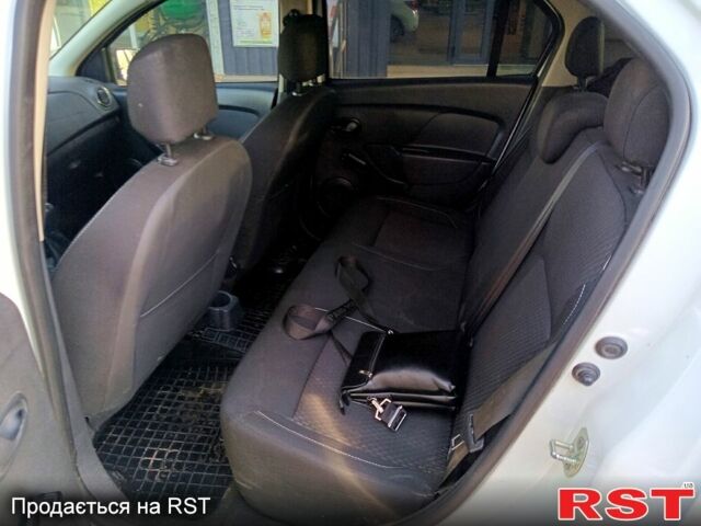 Рено Логан, объемом двигателя 10 л и пробегом 130 тыс. км за 6500 $, фото 10 на Automoto.ua