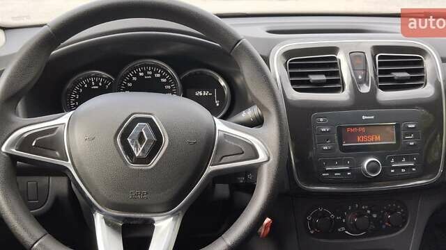 Рено Логан, объемом двигателя 0.9 л и пробегом 12 тыс. км за 10200 $, фото 14 на Automoto.ua