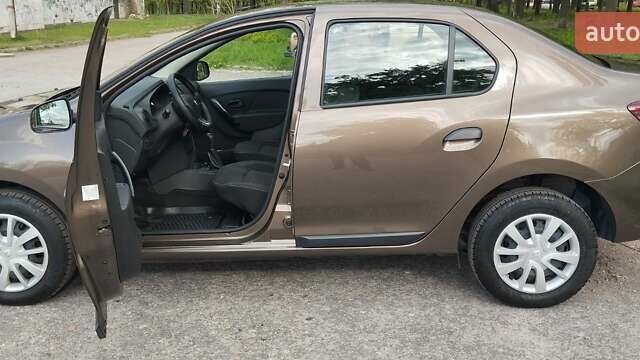 Рено Логан, объемом двигателя 0.9 л и пробегом 12 тыс. км за 10200 $, фото 13 на Automoto.ua
