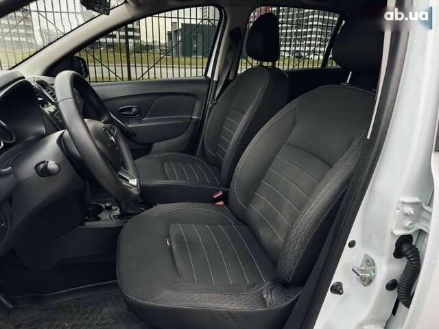 Рено Логан, объемом двигателя 1.5 л и пробегом 257 тыс. км за 7900 $, фото 11 на Automoto.ua