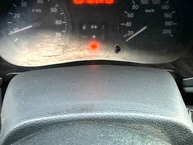 Рено Логан, объемом двигателя 1.6 л и пробегом 167 тыс. км за 4700 $, фото 9 на Automoto.ua