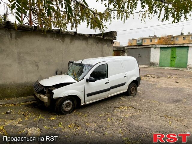 Рено Логан, объемом двигателя 1.5 л и пробегом 0 тыс. км за 1500 $, фото 3 на Automoto.ua