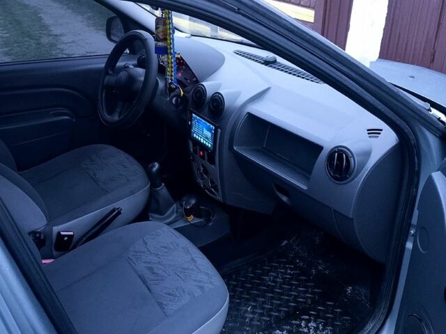 Рено Логан, об'ємом двигуна 1.6 л та пробігом 195 тис. км за 6000 $, фото 2 на Automoto.ua