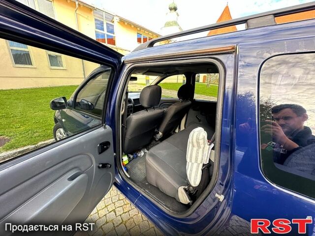 Рено Логан, объемом двигателя 1.6 л и пробегом 240 тыс. км за 4550 $, фото 8 на Automoto.ua