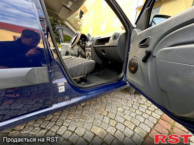 Рено Логан, объемом двигателя 1.6 л и пробегом 240 тыс. км за 4550 $, фото 5 на Automoto.ua