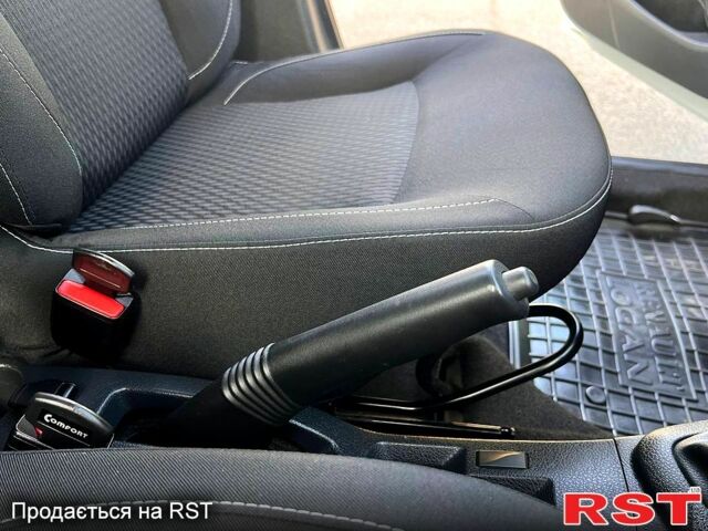 Рено Логан, объемом двигателя 1.5 л и пробегом 59 тыс. км за 11500 $, фото 10 на Automoto.ua