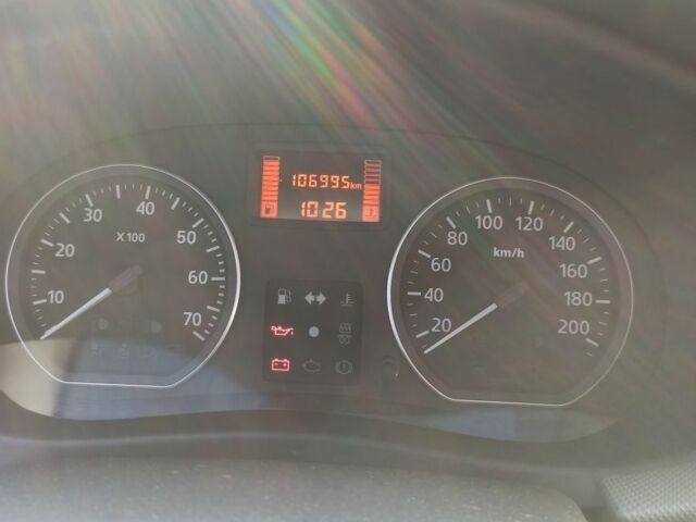 Серый Рено Логан, объемом двигателя 1.6 л и пробегом 113 тыс. км за 6500 $, фото 4 на Automoto.ua