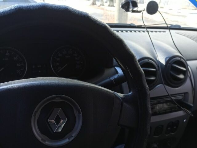 Серый Рено Логан, объемом двигателя 1.6 л и пробегом 113 тыс. км за 6500 $, фото 11 на Automoto.ua