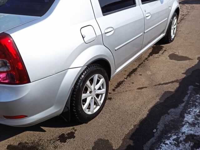 Серый Рено Логан, объемом двигателя 1.6 л и пробегом 113 тыс. км за 6500 $, фото 21 на Automoto.ua