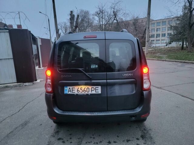 Серый Рено Логан, объемом двигателя 1.6 л и пробегом 189 тыс. км за 5999 $, фото 4 на Automoto.ua