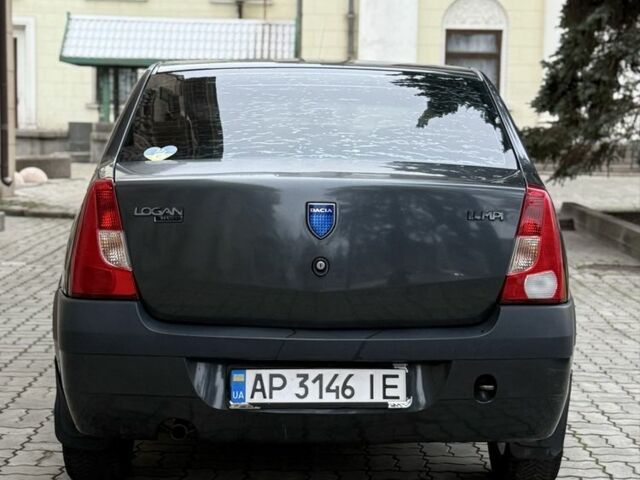 Серый Рено Логан, объемом двигателя 1.4 л и пробегом 280 тыс. км за 2550 $, фото 4 на Automoto.ua