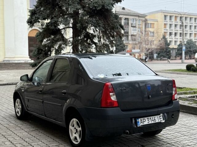 Серый Рено Логан, объемом двигателя 1.4 л и пробегом 280 тыс. км за 2550 $, фото 5 на Automoto.ua