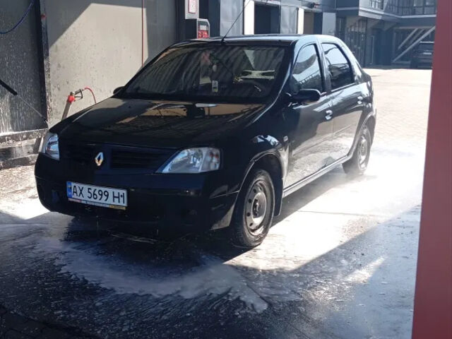 Серый Рено Логан, объемом двигателя 1.4 л и пробегом 160 тыс. км за 3813 $, фото 2 на Automoto.ua