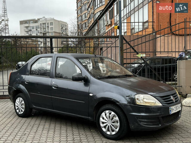 Серый Рено Логан, объемом двигателя 1.39 л и пробегом 220 тыс. км за 1500 $, фото 2 на Automoto.ua