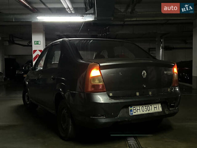 Серый Рено Логан, объемом двигателя 1.39 л и пробегом 220 тыс. км за 1800 $, фото 4 на Automoto.ua