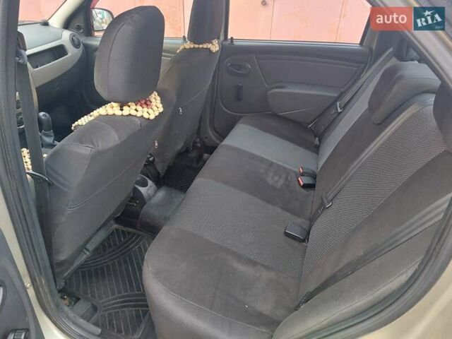 Сірий Рено Логан, об'ємом двигуна 1.39 л та пробігом 110 тис. км за 3800 $, фото 13 на Automoto.ua