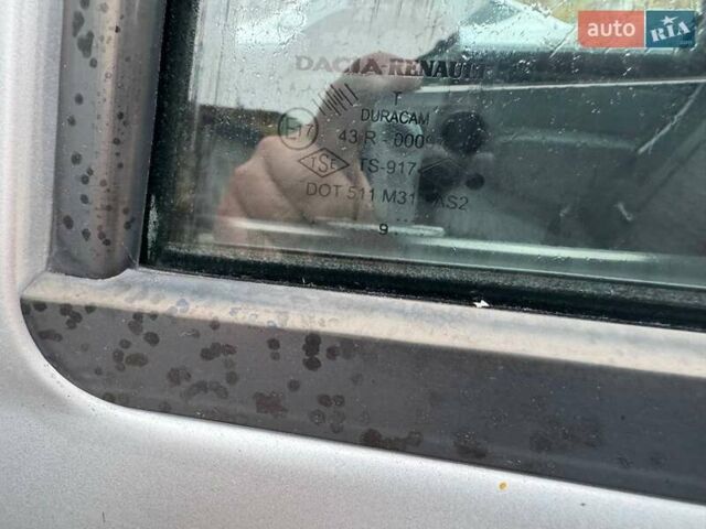 Сірий Рено Логан, об'ємом двигуна 1.39 л та пробігом 172 тис. км за 3350 $, фото 19 на Automoto.ua