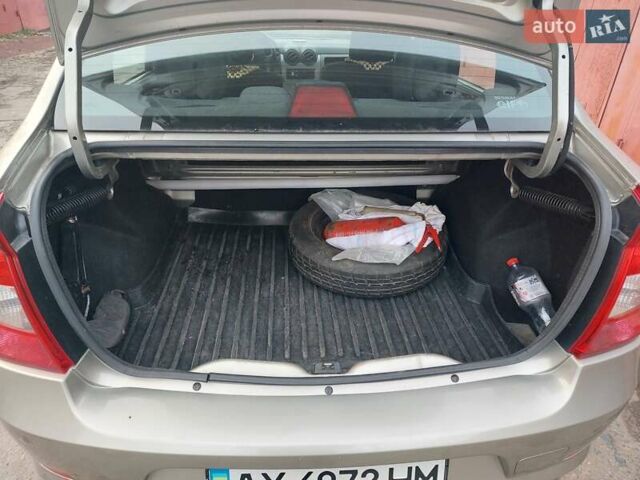 Сірий Рено Логан, об'ємом двигуна 1.39 л та пробігом 110 тис. км за 3800 $, фото 10 на Automoto.ua