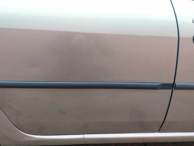 Серый Рено Логан, объемом двигателя 1.4 л и пробегом 110 тыс. км за 3800 $, фото 4 на Automoto.ua