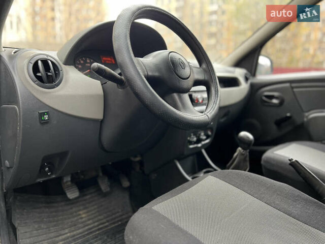 Серый Рено Логан, объемом двигателя 1.39 л и пробегом 220 тыс. км за 1500 $, фото 12 на Automoto.ua