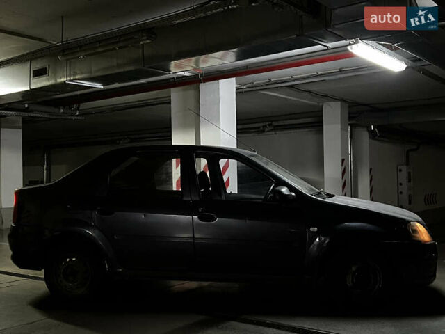 Серый Рено Логан, объемом двигателя 1.39 л и пробегом 220 тыс. км за 1800 $, фото 2 на Automoto.ua