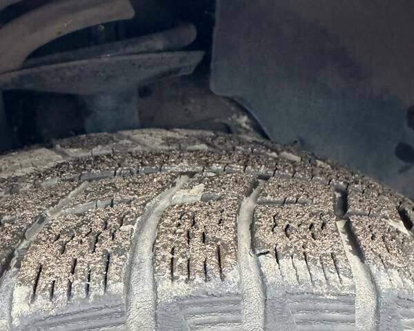 Сірий Рено Логан, об'ємом двигуна 1.39 л та пробігом 172 тис. км за 3350 $, фото 16 на Automoto.ua