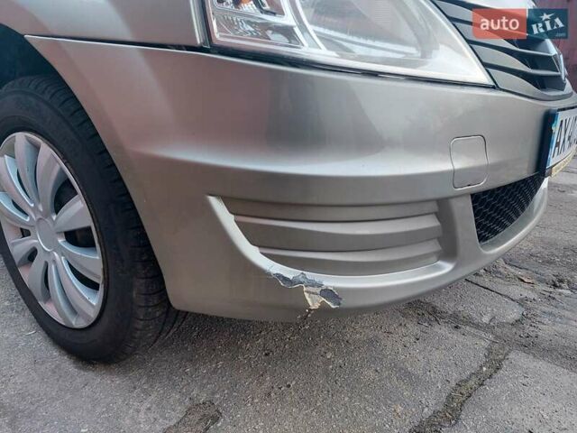 Сірий Рено Логан, об'ємом двигуна 1.39 л та пробігом 110 тис. км за 3800 $, фото 5 на Automoto.ua