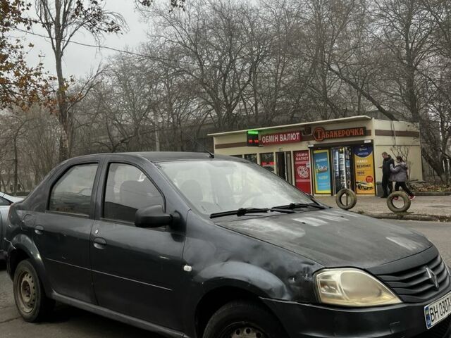 Серый Рено Логан, объемом двигателя 1.4 л и пробегом 200 тыс. км за 1699 $, фото 2 на Automoto.ua