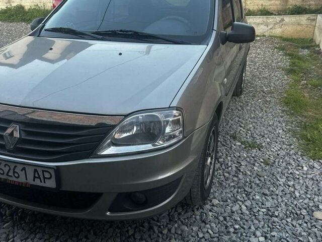 Сірий Рено Логан, об'ємом двигуна 1.5 л та пробігом 140 тис. км за 3600 $, фото 1 на Automoto.ua