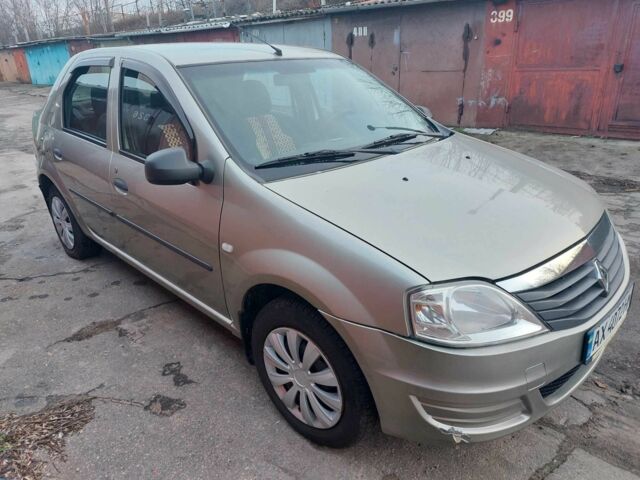 Серый Рено Логан, объемом двигателя 1.4 л и пробегом 110 тыс. км за 3800 $, фото 2 на Automoto.ua