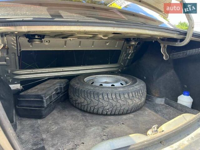 Серый Рено Логан, объемом двигателя 1.39 л и пробегом 218 тыс. км за 2900 $, фото 14 на Automoto.ua