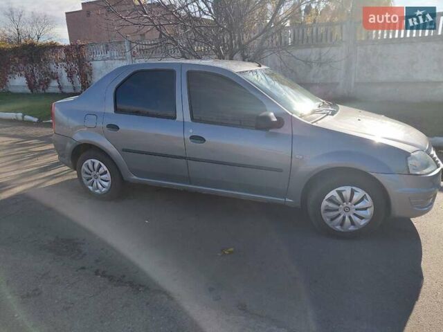 Рено Логан 2010 в Прилуках на Automoto.ua Серый Рено Логан, объемом двигателя 1.4 л и пробегом 195 тыс. км за 4400 $, фото 2 на Automoto.ua