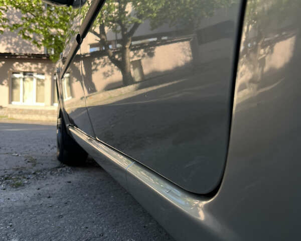 Сірий Рено Логан, об'ємом двигуна 1.6 л та пробігом 181 тис. км за 5750 $, фото 7 на Automoto.ua