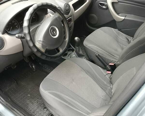 Рено Логан 2010 в Прилуках на Automoto.ua Серый Рено Логан, объемом двигателя 1.4 л и пробегом 195 тыс. км за 4400 $, фото 7 на Automoto.ua