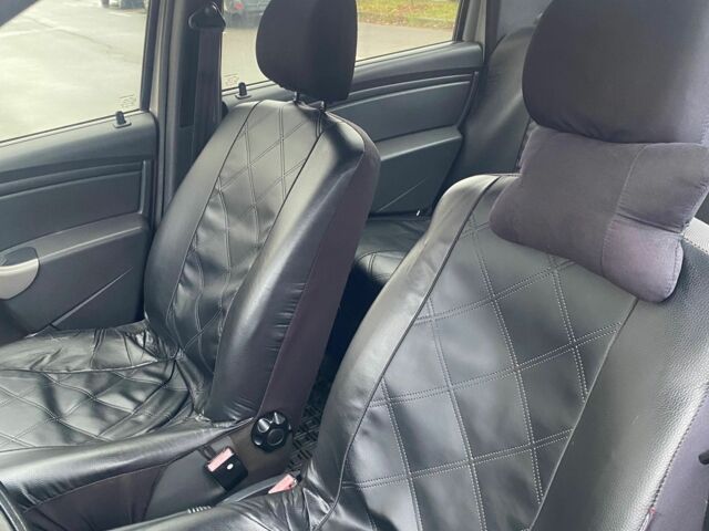 Серый Рено Логан, объемом двигателя 1.5 л и пробегом 330 тыс. км за 4600 $, фото 12 на Automoto.ua