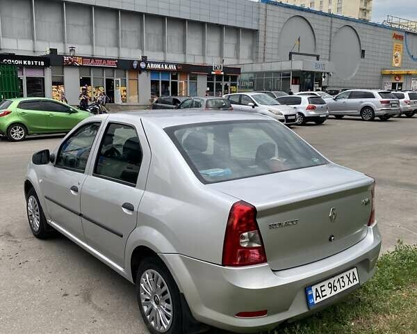 Серый Рено Логан, объемом двигателя 1.39 л и пробегом 223 тыс. км за 4650 $, фото 7 на Automoto.ua