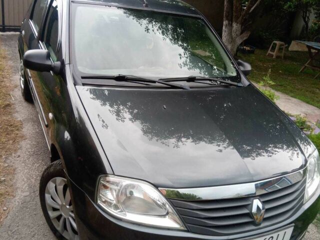 Серый Рено Логан, объемом двигателя 1.4 л и пробегом 214 тыс. км за 4450 $, фото 1 на Automoto.ua