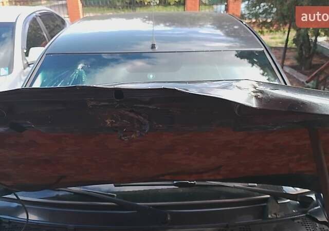 Рено Логан 2010 у Умани на Automoto.ua Сірий Рено Логан, об'ємом двигуна 1.39 л та пробігом 399 тис. км за 2000 $, фото 8 на Automoto.ua