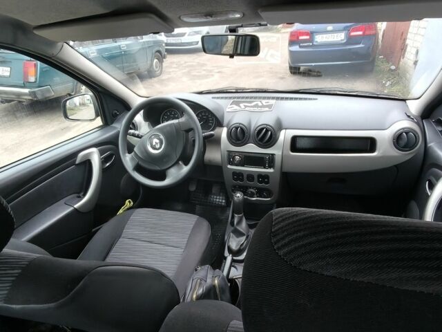 Сірий Рено Логан, об'ємом двигуна 1.4 л та пробігом 89 тис. км за 3600 $, фото 7 на Automoto.ua