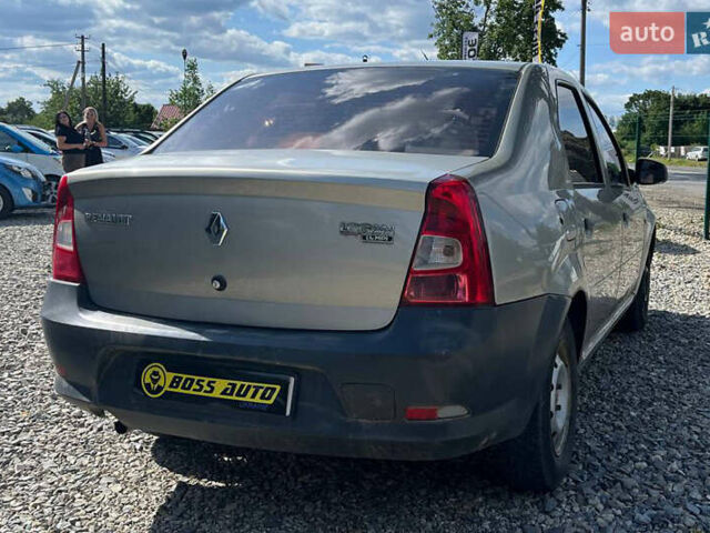 Серый Рено Логан, объемом двигателя 1.39 л и пробегом 218 тыс. км за 2900 $, фото 4 на Automoto.ua